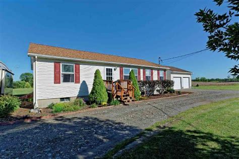 homes for sale in fort ann ny